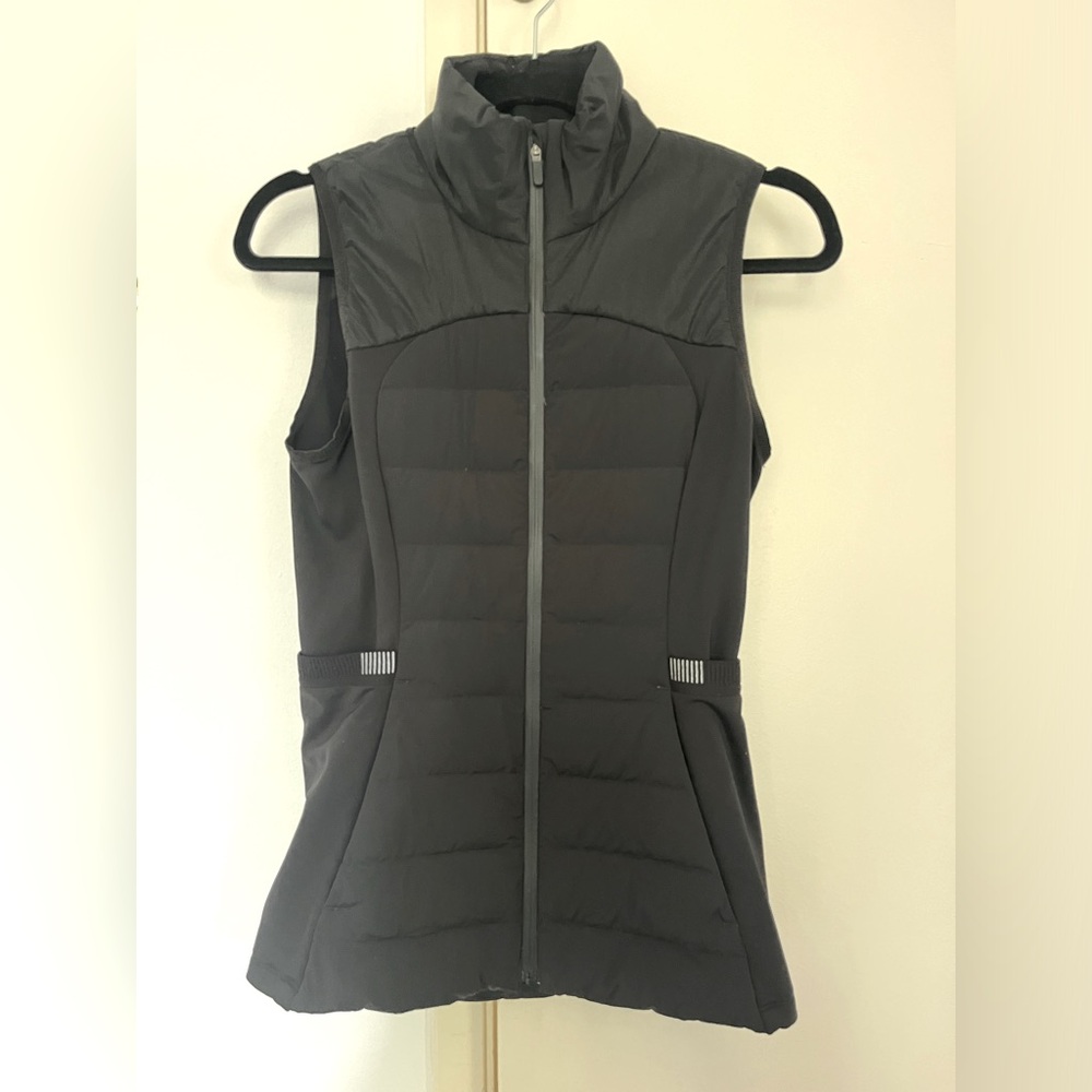 Lululemon Women's Down for It All 700-Down-Fill Vest size 2 black